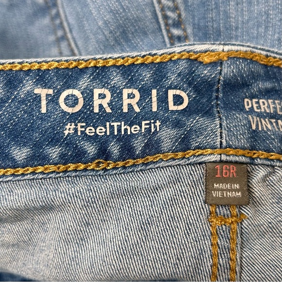 Torrid Perfect Boyfriend Ankle Vintage Stretch Jeans - Picture 5 of 9